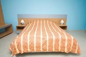 Friends Hotel - Image 5