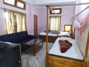 Dispur Lodge - Image 5