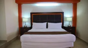 Hotel RENACIMIENTO - Image 4