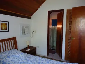 AgradÁvel ChalÉ Em CondomÍnio - Image 2