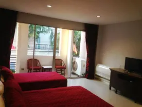 On Street Bed And Breakfast - Image 4
