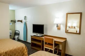 Extend-A-Suites Albuquerque - Image 4