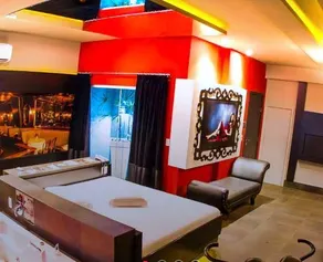 Motel Opium - Image 2