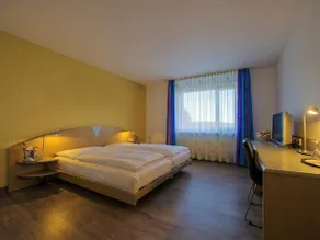 Concorde Hotel am Flugplatz - Image 2