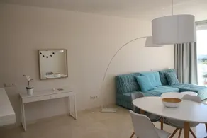 2152-Modern apt with private beach - Image 4