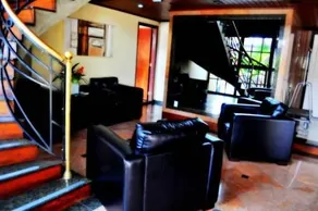 Cezanne Plaza Apart Hotel - Image 5