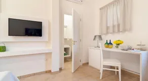 Olive Garden House - Image 2
