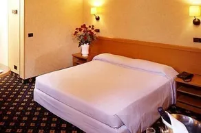 Hotel Azzano Decimo - Image 5