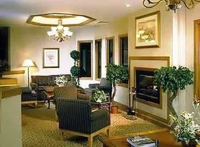 ClubHouse Inn & Suites Wichita - Image 3