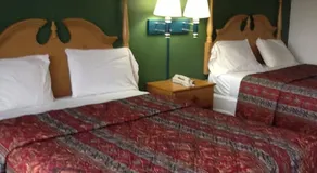 New Eastern Inn Elkton - Image 3