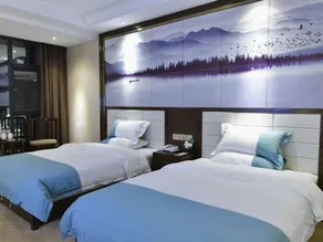Jinding Shanshui Hotel - Image 4