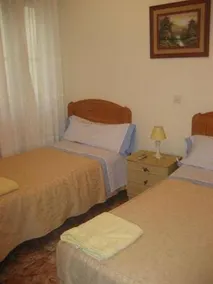 Conchita II Hostal - Image 4