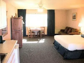 The Springs Resort And Spa - Image 5