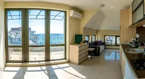 Laguna Beach Apartments with Sea View - Image 2