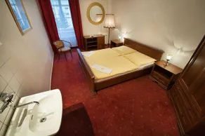 Ea Hotel Hrubá Skála - Image 5