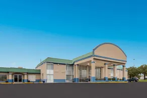 DAYS INN BY WYNDHAM DUNCAN - Image 5