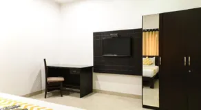 Yesmark Jubilee Hills By FabHotel - Image 5