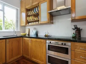 Veeve 2 Bed 2 Bath Thorpebank Road Shepherds Bush - Image 2
