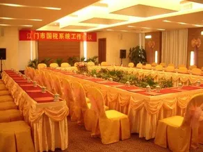 Royal Hotel - Image 3