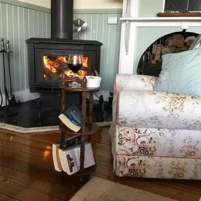 Beth's Cottage Roaring 40s - Image 3