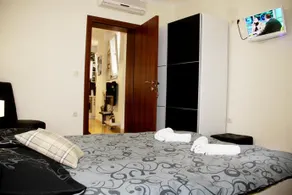De Luxe Apartment - Image 4
