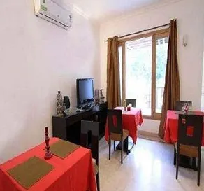 Comfort Villa Rooms and Suites - Image 4