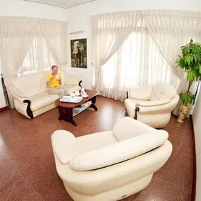 Omni Holiday Bungalow - Image 3