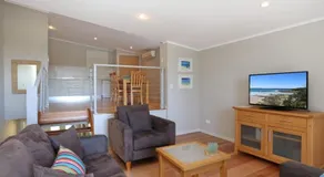 Angourie Blue 1 - Great Ocean Views - Surfing beaches - Image 4