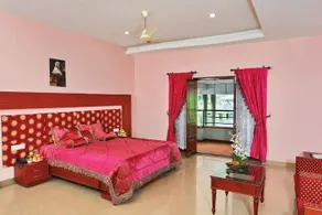 Empire Residency - Image 5