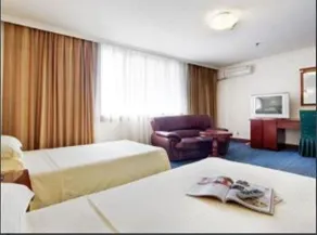Starway Kaihao Hotel - Image 4