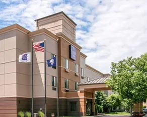 Sleep Inn & Suites Ashland - Richmond North - Image 2