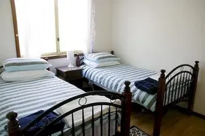 Quince Cottage - Image 2
