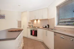 Hamilton Premium Apartment - Image 4