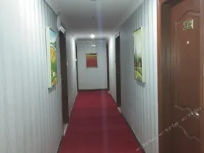 Ruijing Business Hotel - Image 4