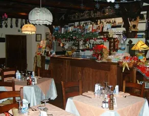 Hotel Lago del Laux - Image 2