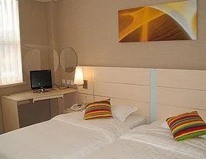 Mercury Times Hotel - Image 4