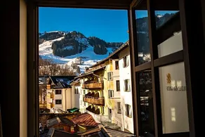 Roomie Alps Design Hostel - Image 2