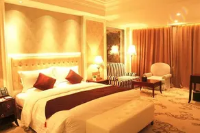 Fengguan Holiday Hotel - Image 2