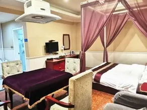 Xingshan Luoma Holiday Hotel - Image 3