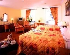 Friar's Lodge - Image 3