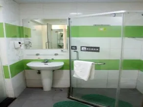 7 Days Inn (Yinan Bus Station) - Image 2