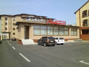 Hotel Ambiance - Image 2