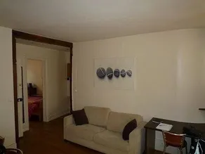 Sacre Coeur Apartment - Image 3