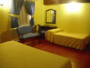 Hostal La Mancha - Image 3