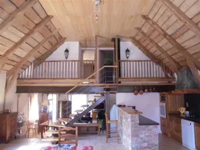 Holiday home with terrace, garden & BBQ | Mountain view - Image 4