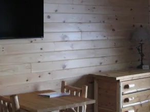 Pine Knoll Lodge & Cabins Inc - Image 2