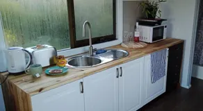 Dyl & Lil's Tiny House on Wheels - Image 5