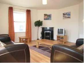 Tir gan Ean Holiday Village - Image 5