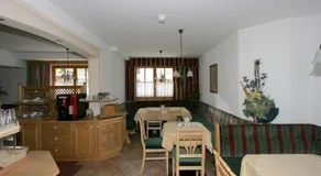 Garni Litzner - Image 5