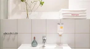 Deluxe Apartments By The Railway Station Wroclaw - Image 4